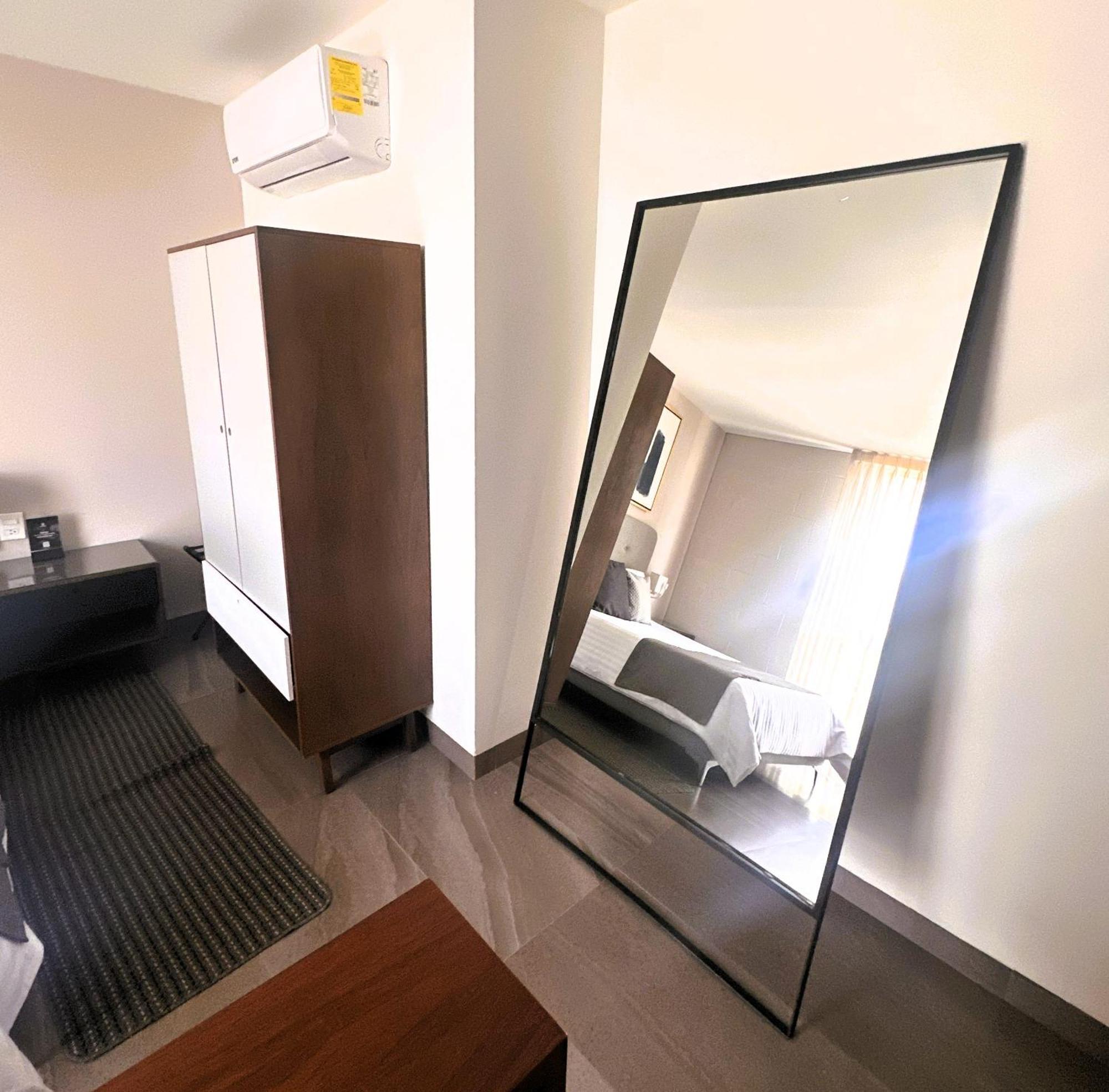 Arboleda 5 Luxury Lofts Aparthotel Силао Екстериор снимка